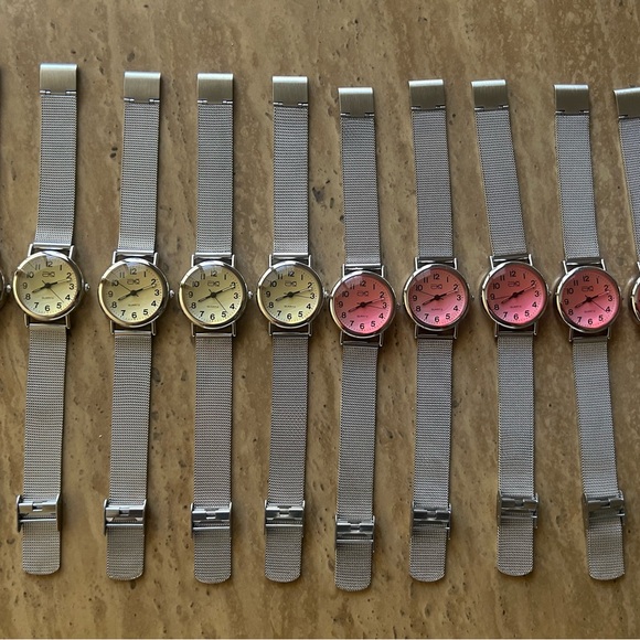 Buyer gets 10 new EKO Unisex silver soft mesh band Japan Quartz watches